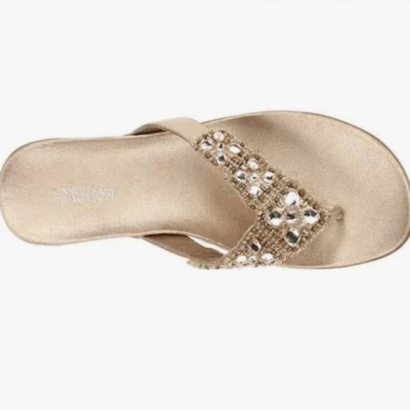 NEW Kenneth Cole Reaction Glam-Athon Faux Leather Thong Sandals Champagne 9.5 - Picture 2 of 5